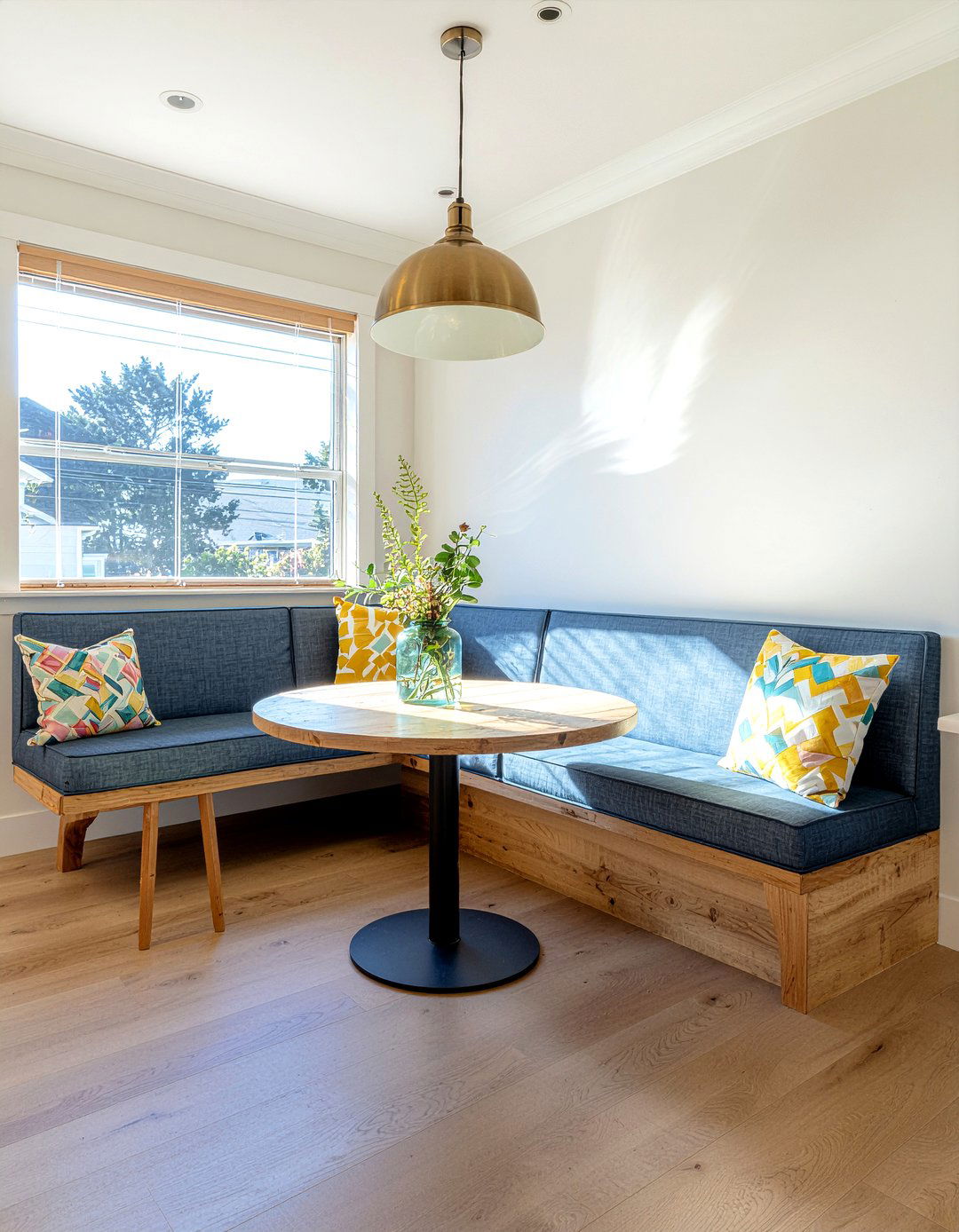 Built In Banquette Seating - 30 new build dining room ideas