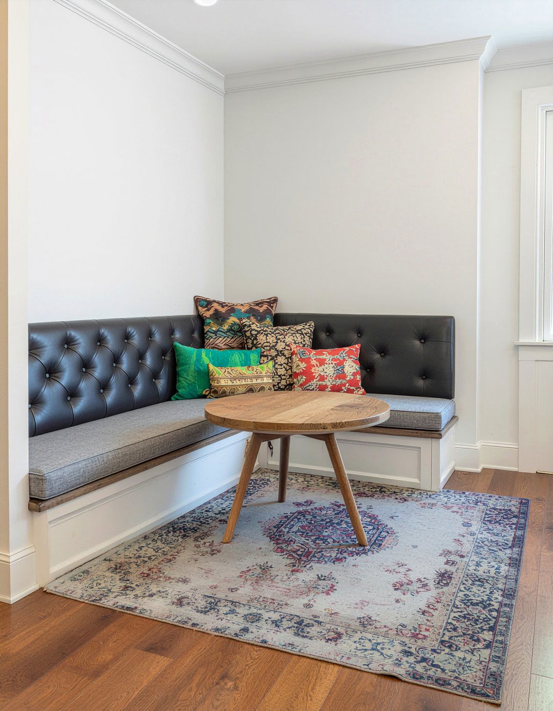 Built In Banquette Seating - 30 New York dining room ideas