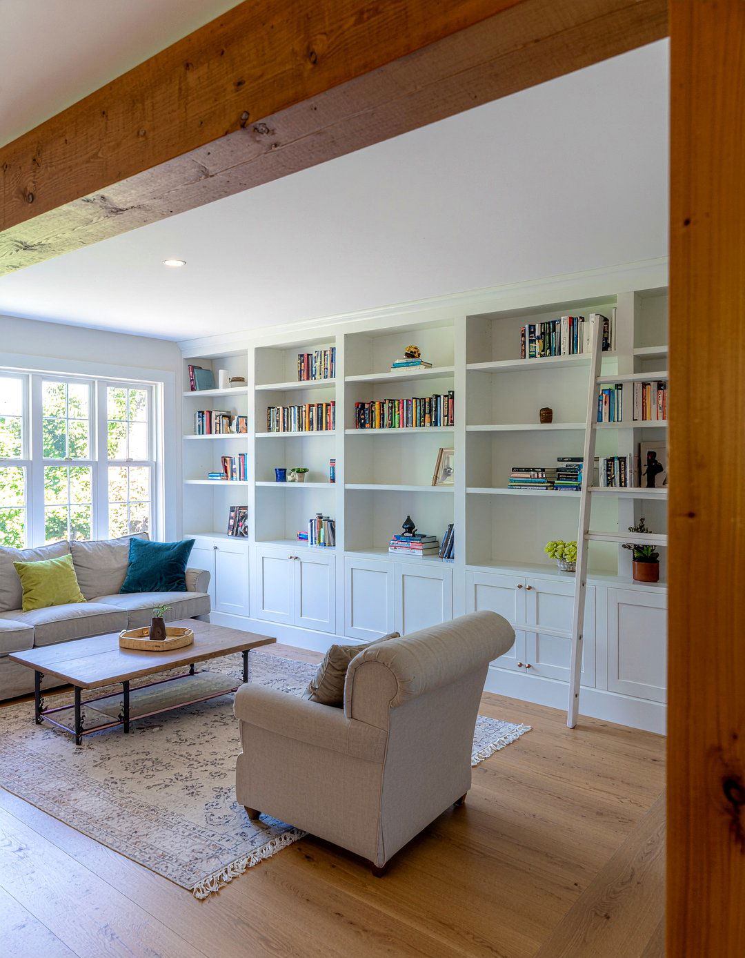 Built In Bookshelves - 30 living room vaulted ceiling ideas