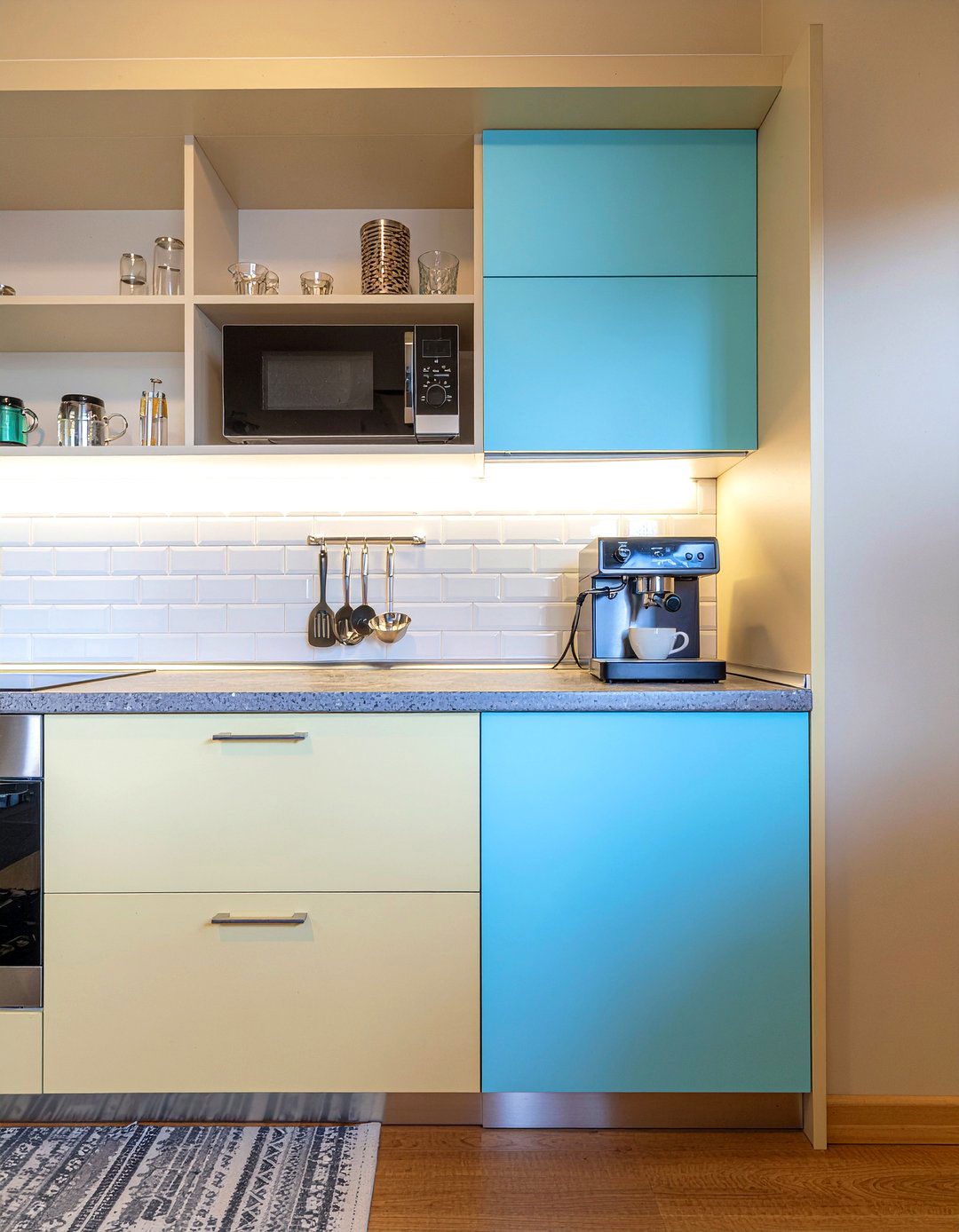 Built In Coffee Bar With Microwave - 30 built-in microwave kitchen ideas