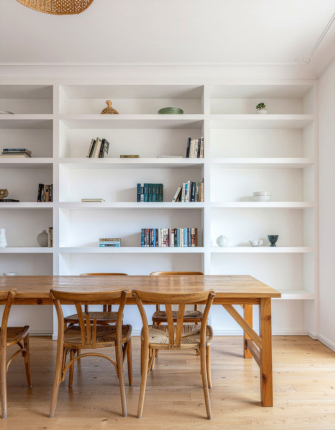 Built In Dining Room Shelves - 30 creative dining room ideas