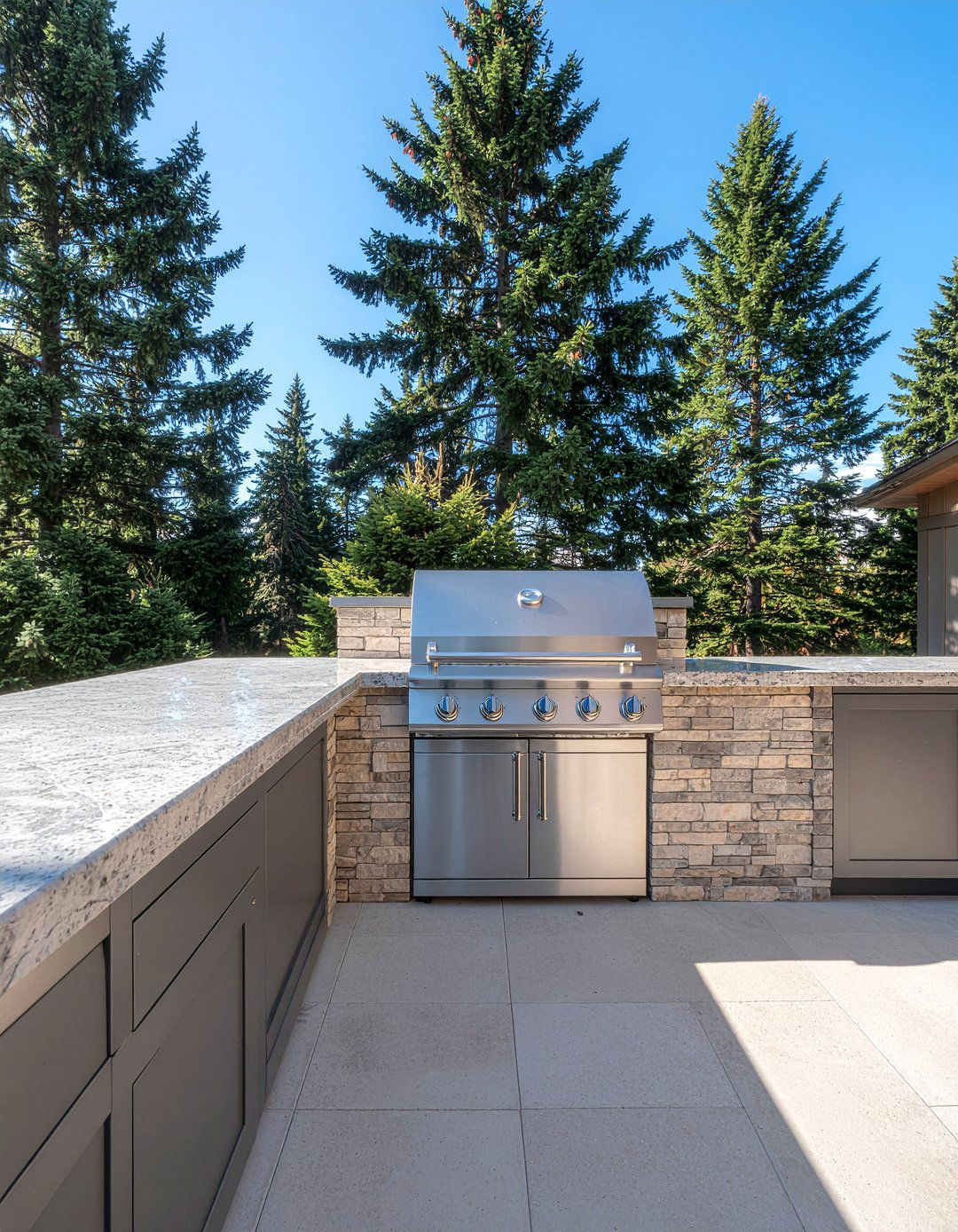 Built In Grill - 30 outdoor kitchen ideas