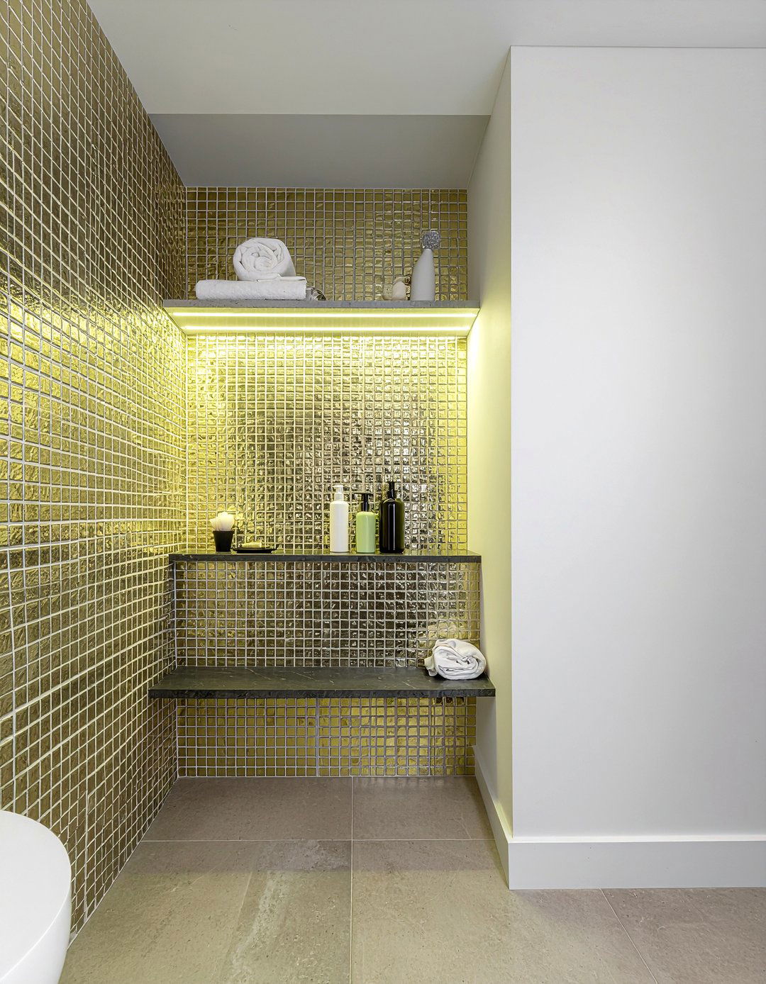 Built in shower niche - 30 master bath remodel ideas