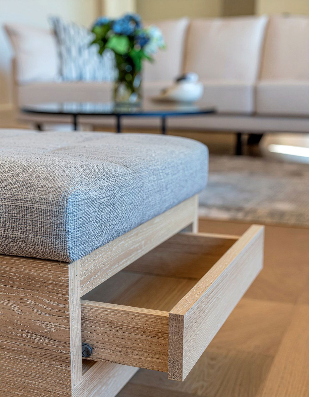 Built in storage bench - 30 living room window bench ideas