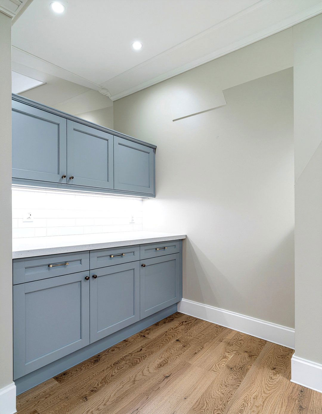 Butlers Pantry Under Stairs - 30 butler's pantry dining room ideas