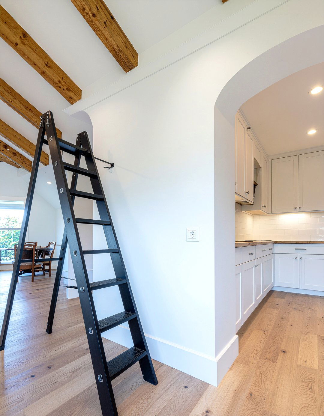 Butlers Pantry With Ladder - 30 butler's pantry dining room ideas