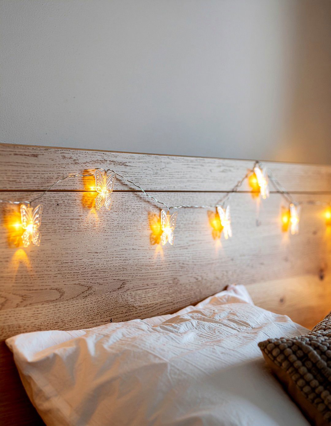 Butterfly Fairy Lights - 30 butterfly bedroom ideas