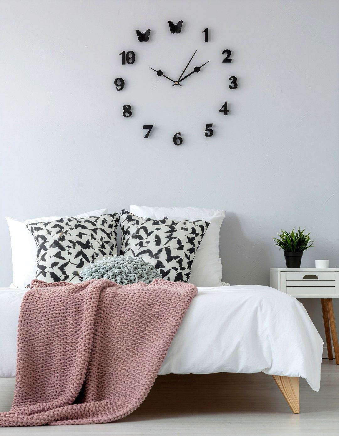 Butterfly Wall Clock - 30 butterfly bedroom ideas