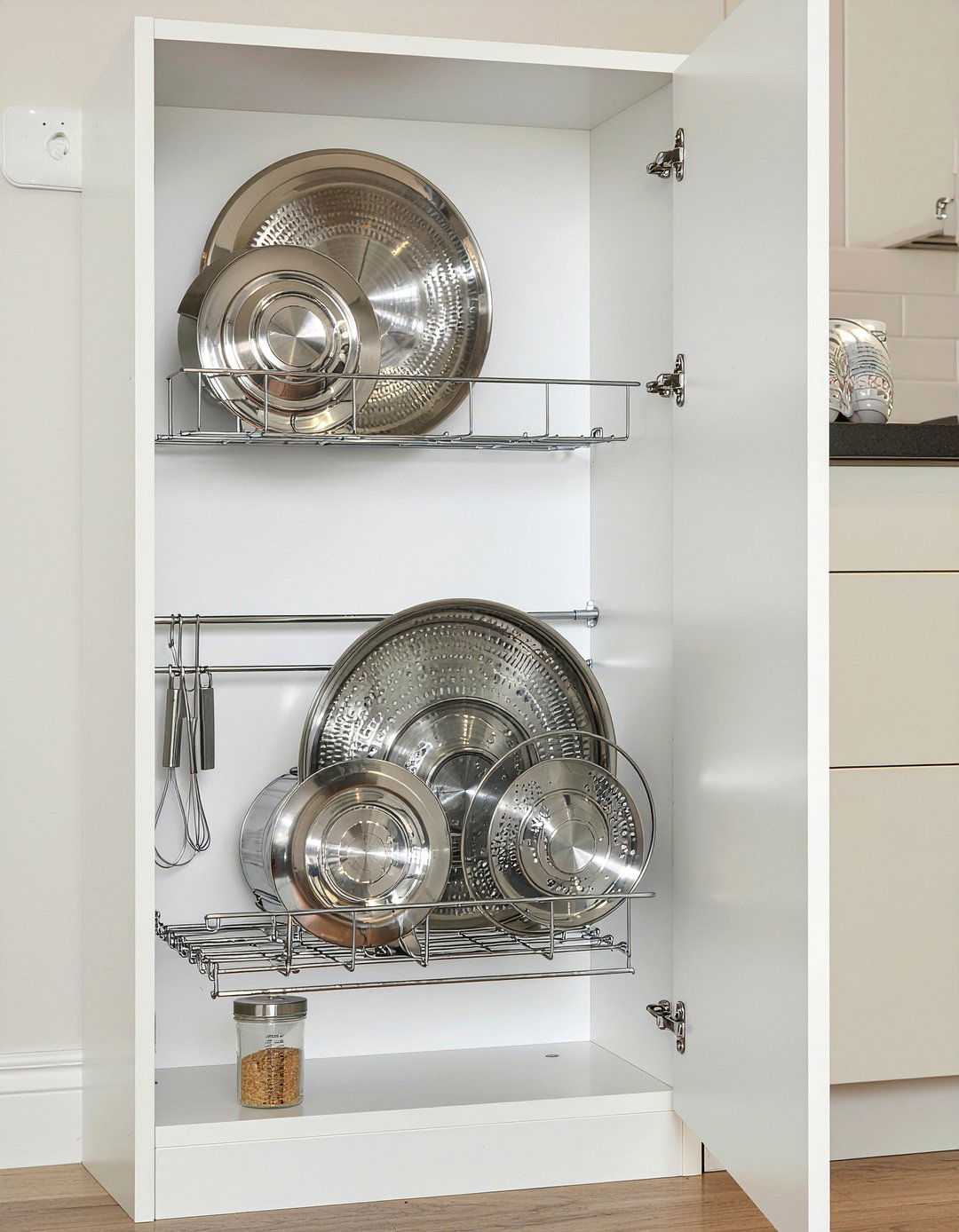 Cabinet Door Organizers - 30 clutter-free kitchen ideas