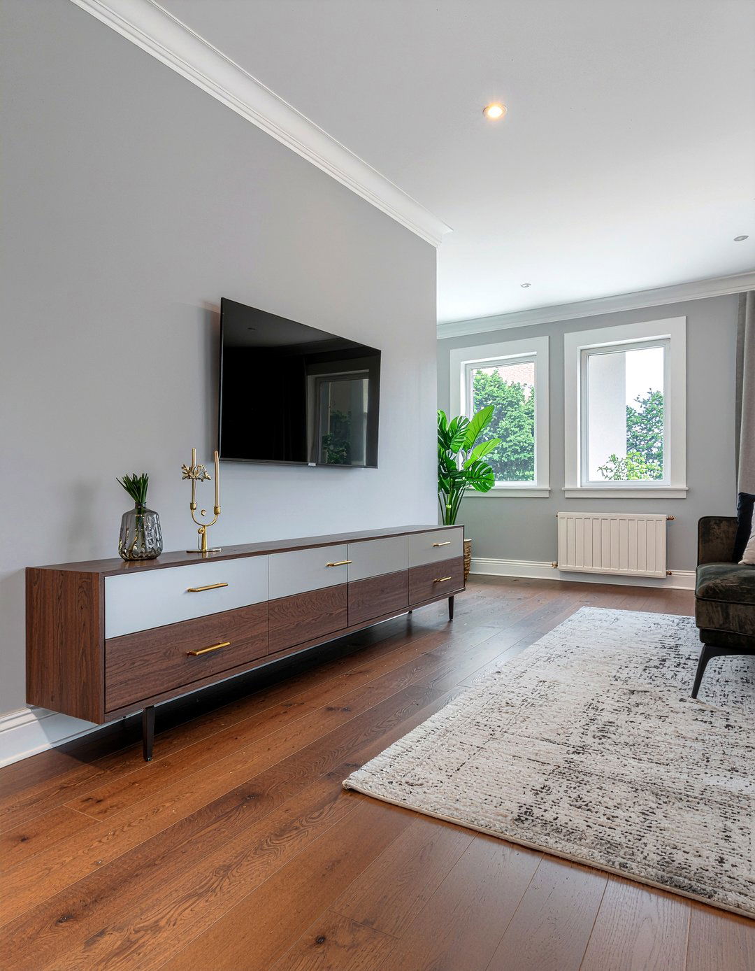 Cabinet Hardware - 30 budget living room ideas