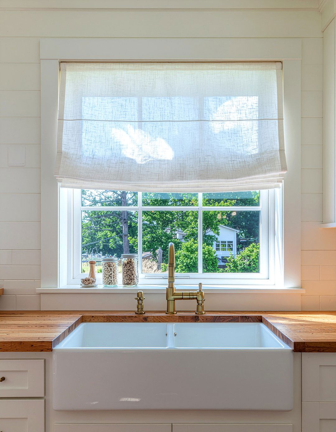 Cafe Curtains - 30 kitchen window treatment ideas