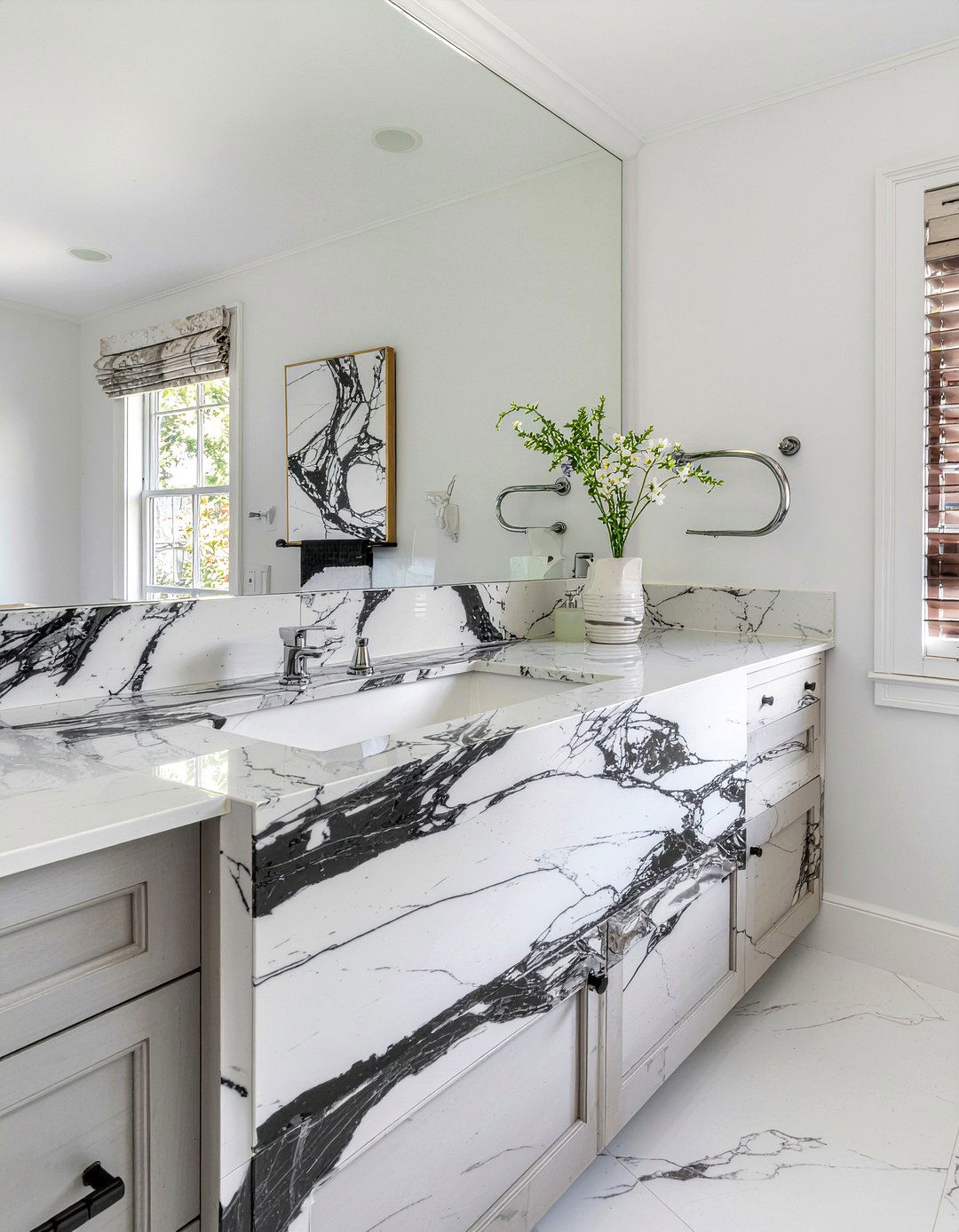 Calacatta Quartzite Bathroom - 30 quartzite bathroom ideas