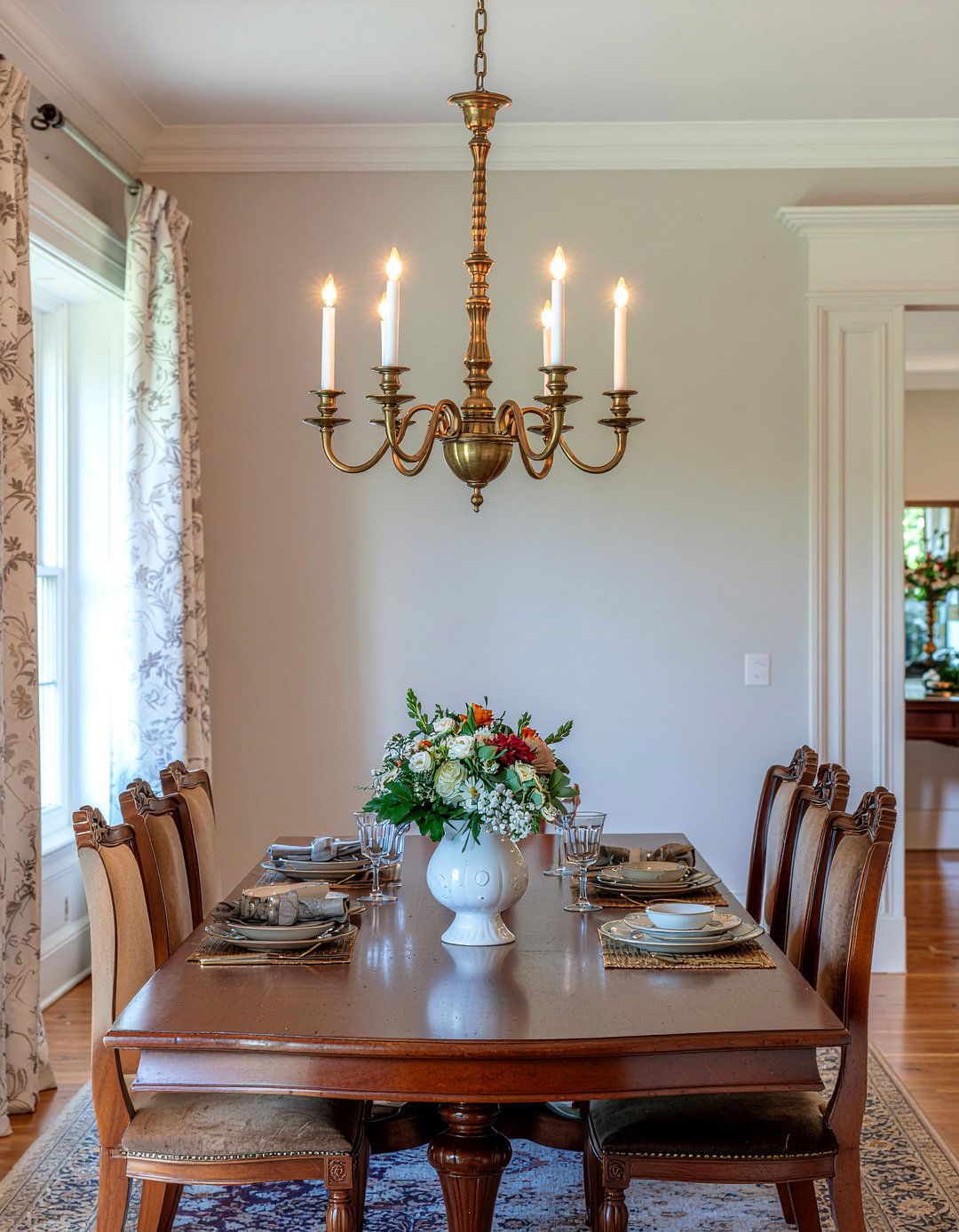 Candle Style Chandelier - 30 dining room lighting ideas