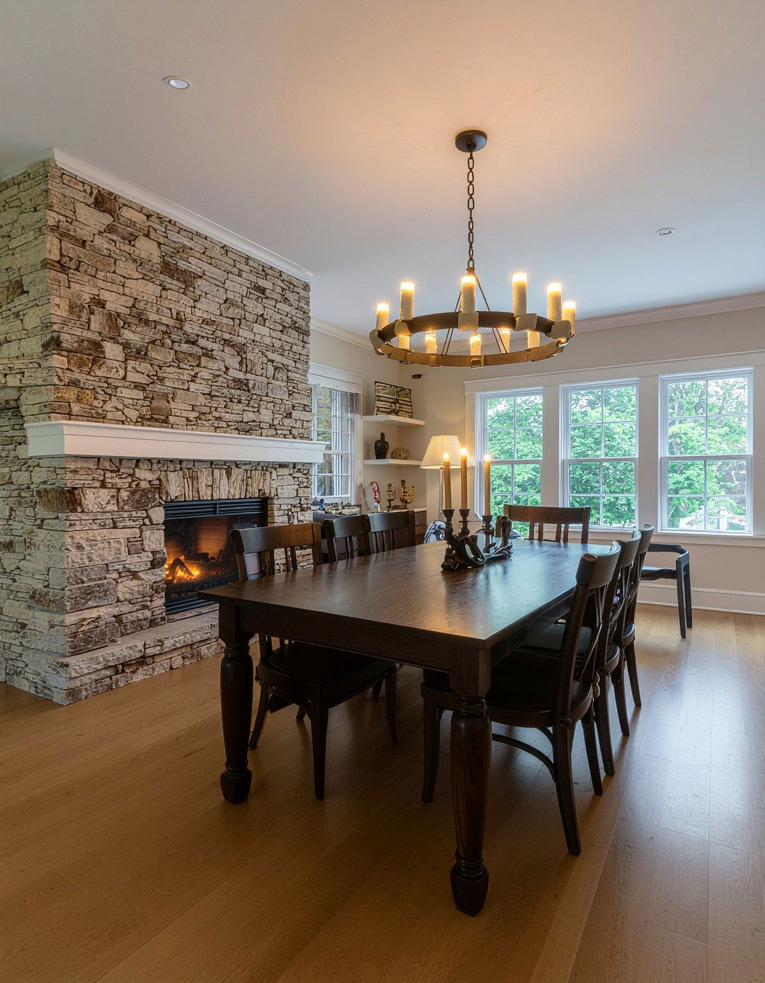 Candle chandelier - 30 rural dining room ideas