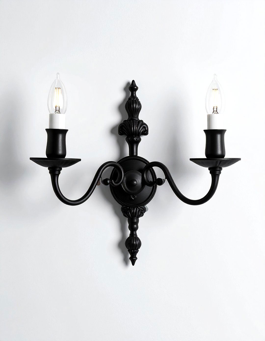 Candle style wall sconce - 30 colonial home decor ideas