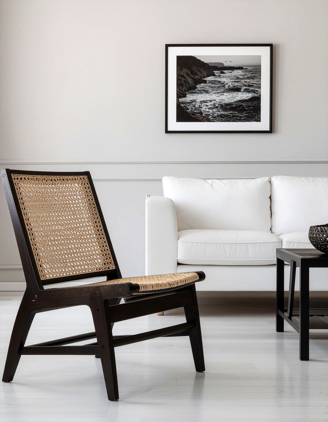 Cane back chair - 30 living room lounge chair ideas