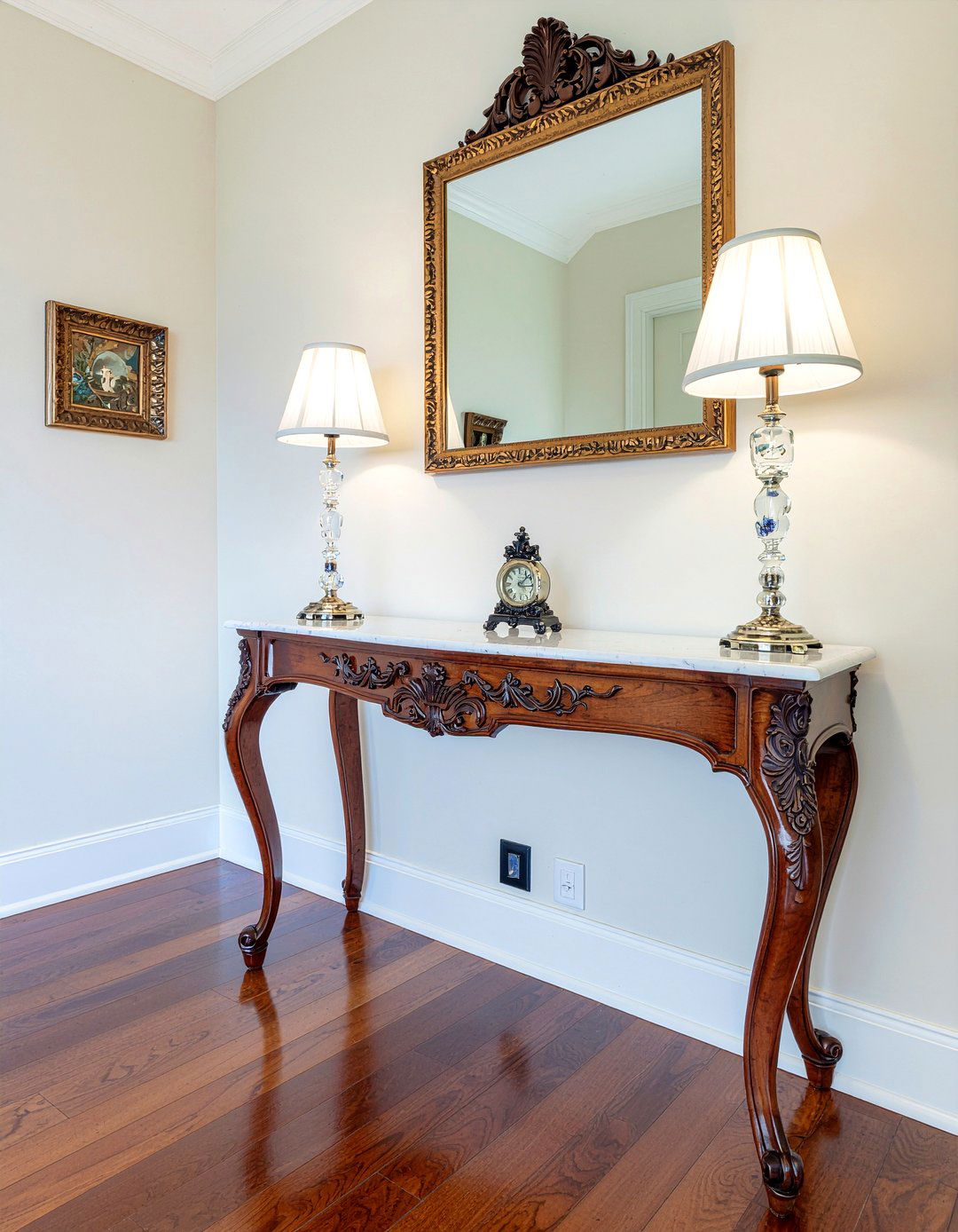 Carved Wood Console Table - 30 living room Victorian furniture ideas