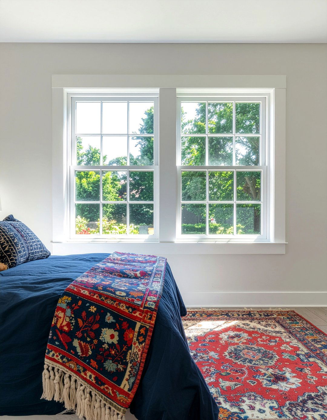 Casement windows - 30 bedroom window ideas