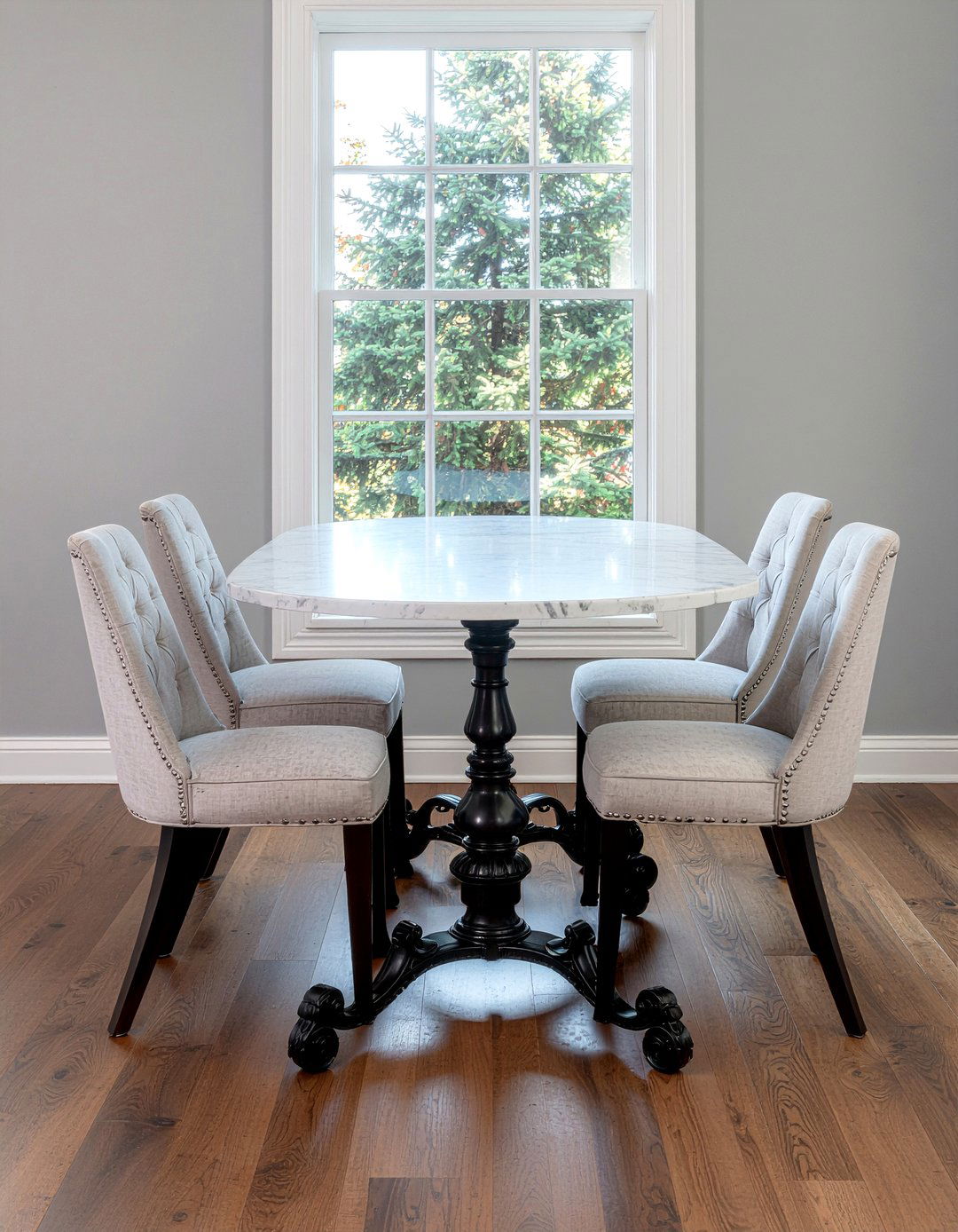 Cast Iron Pedestal - 30 metal dining room ideas