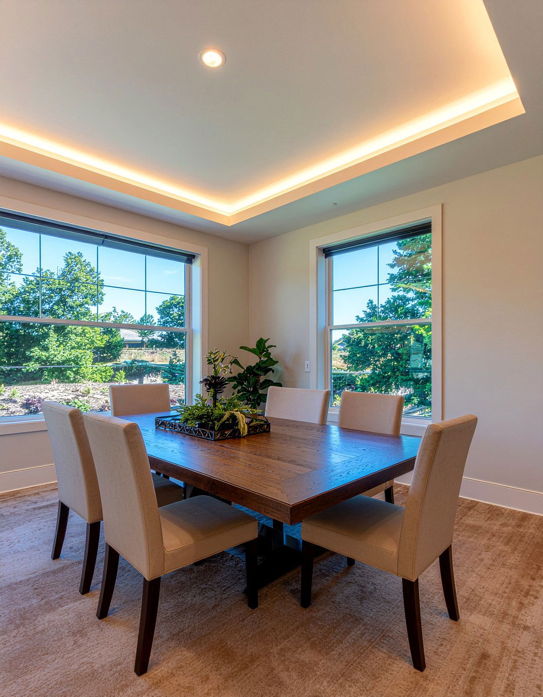 Ceiling Cove Lighting - 30 ambient dining room ideas