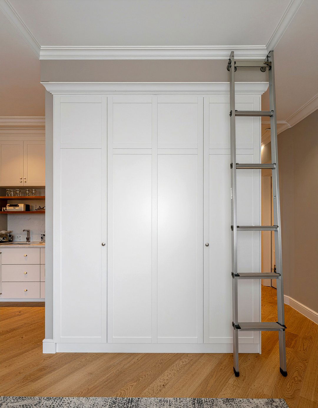 Ceiling Height Bedroom Storage - 30 bedroom built-in cabinets