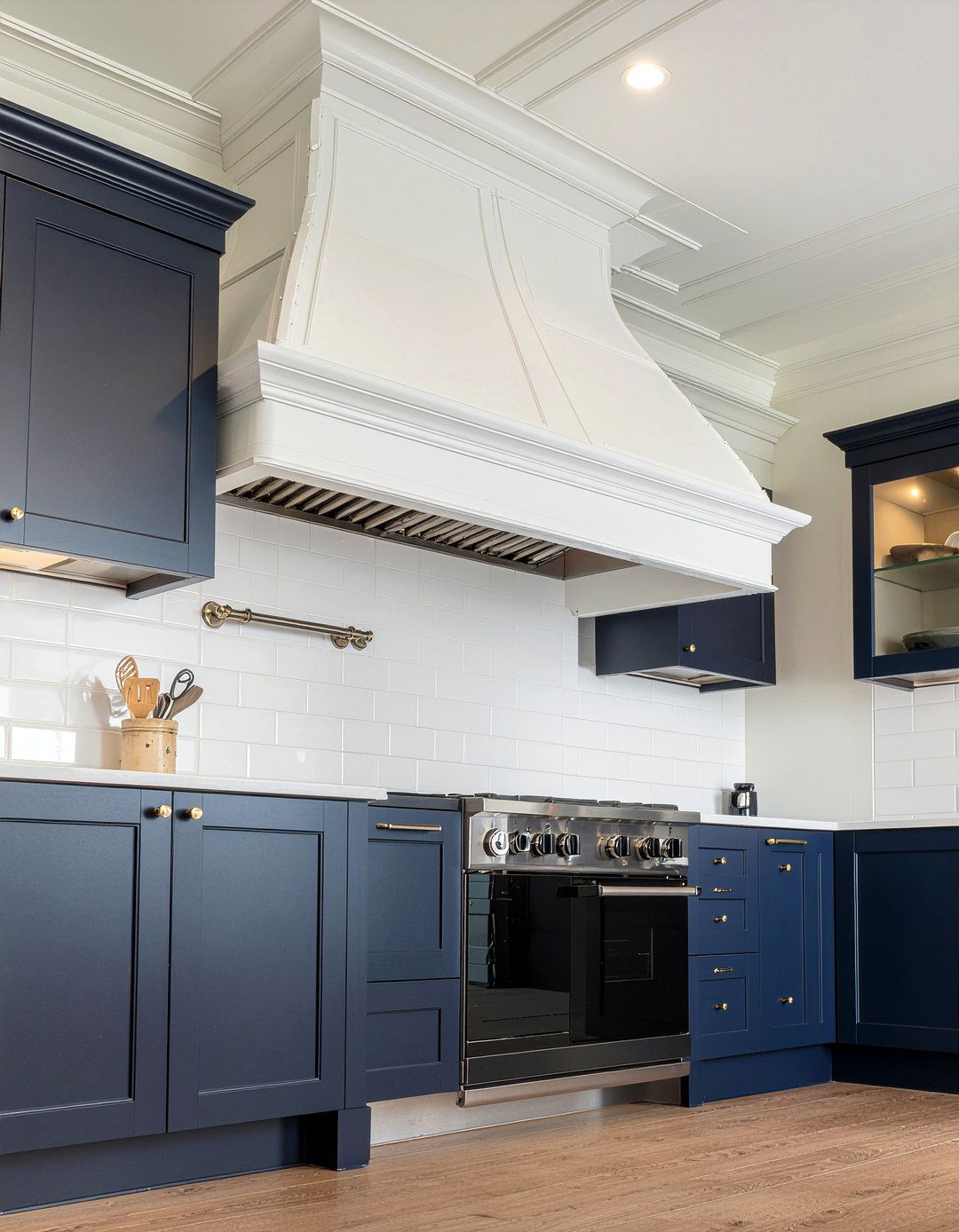 Ceiling Height Cabinet Trim - 30 kitchen trim ideas