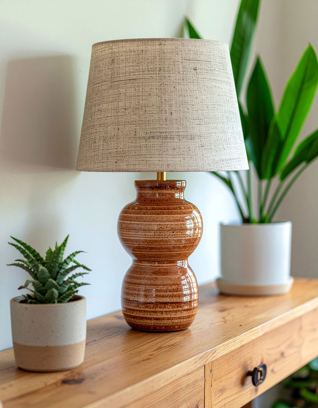 Ceramic table lamp - 30 living room lamps
