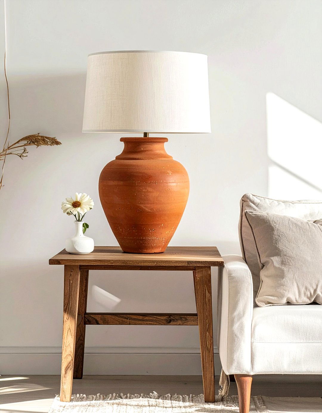 Ceramic table lamp - 30 decor finishing touch ideas