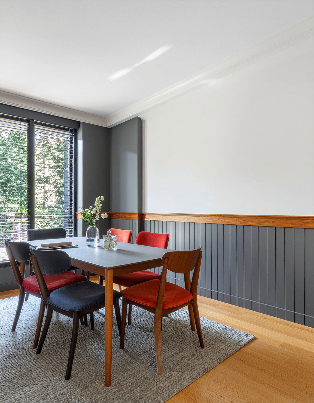 30 Classic Dining Room Molding Ideas for a Elegant Look