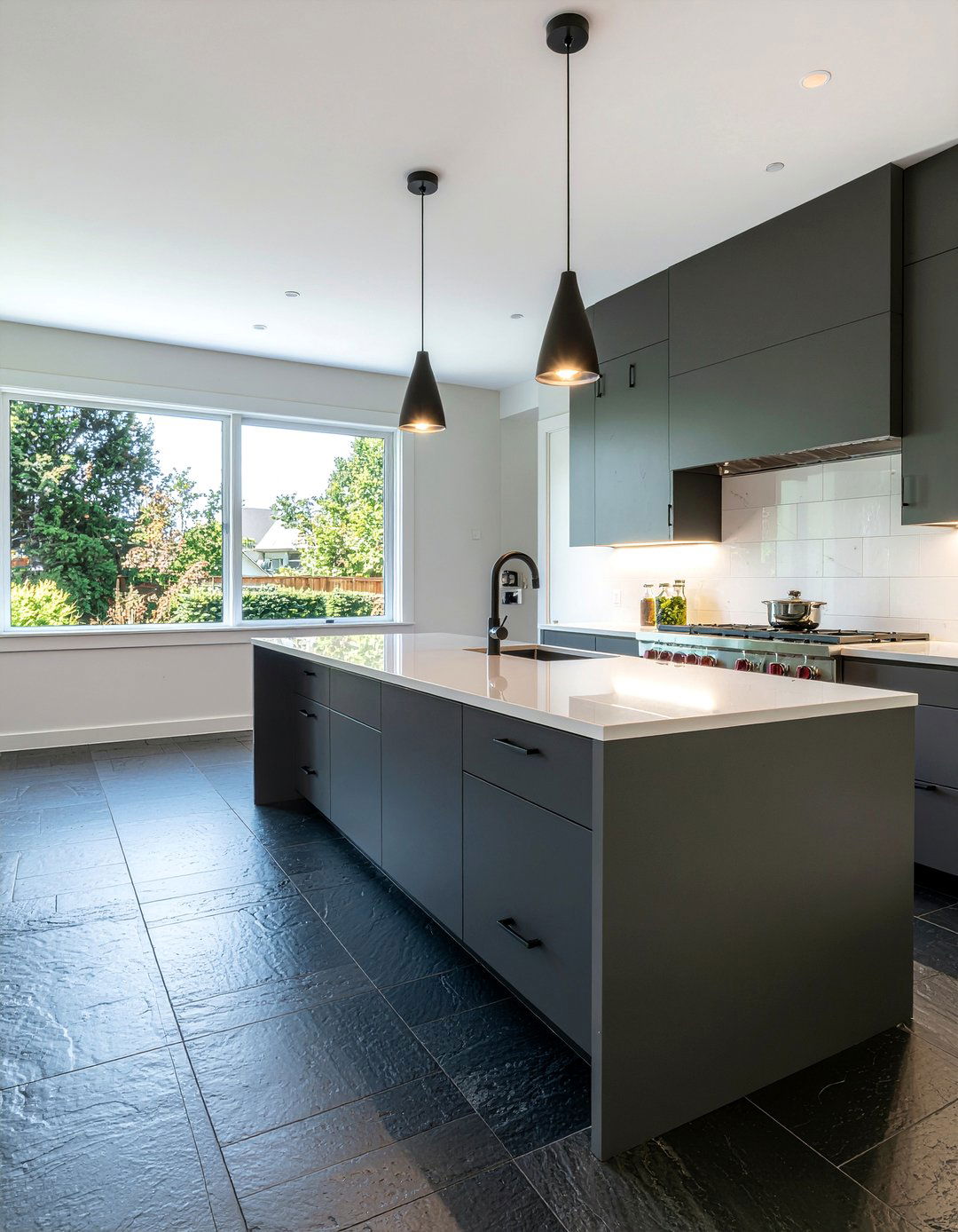 Charcoal Slate Kitchen Tiles - 30 slate floor kitchen ideas