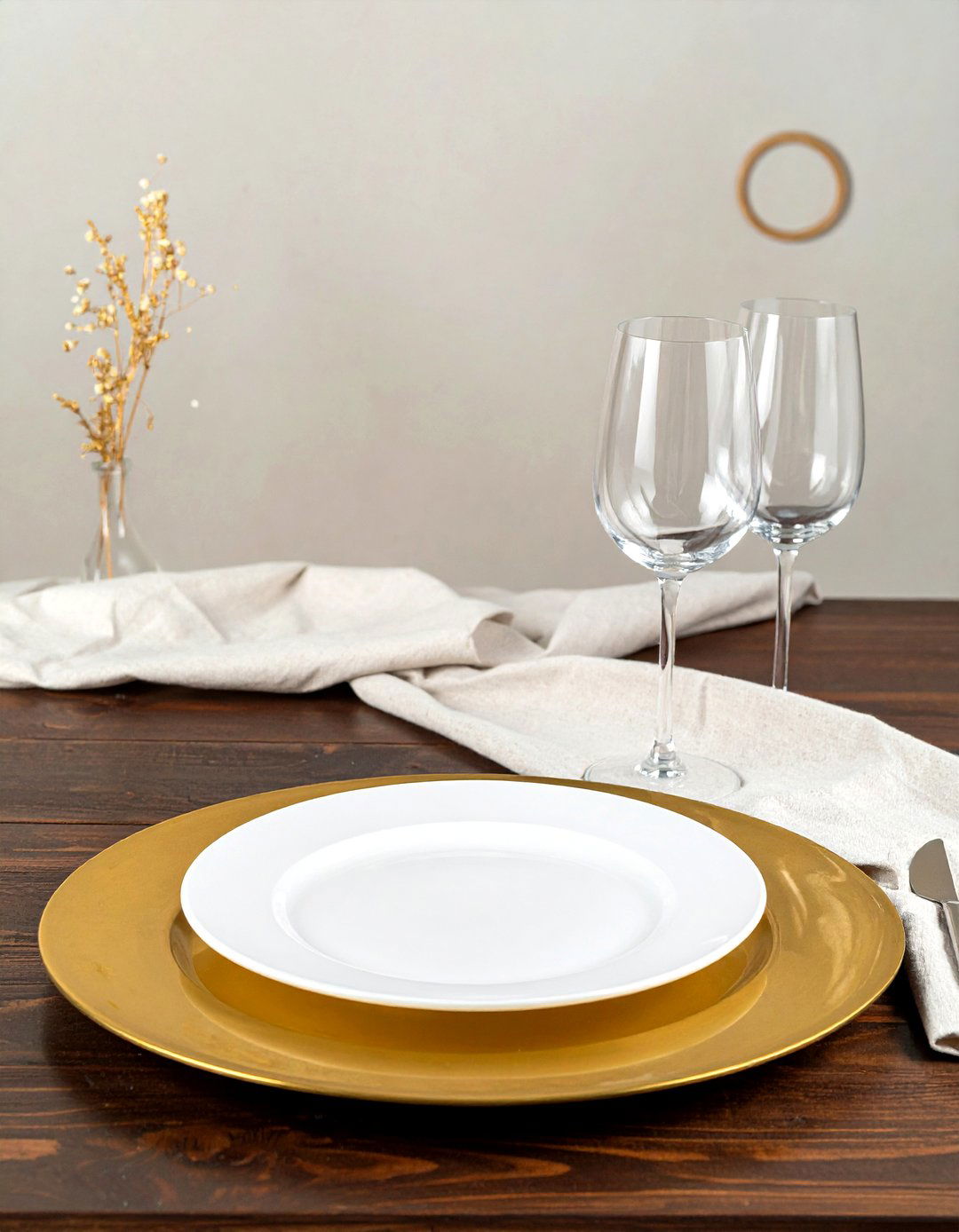 Charger Plate - 30 traditional entertaining dining ideas