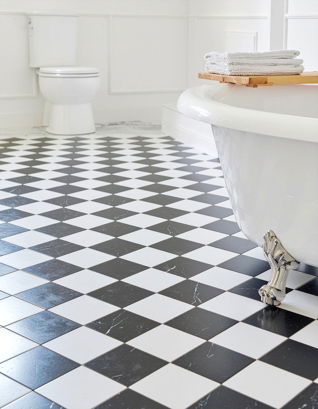 Checkerboard Floor Tile - 30 bathroom period style ideas