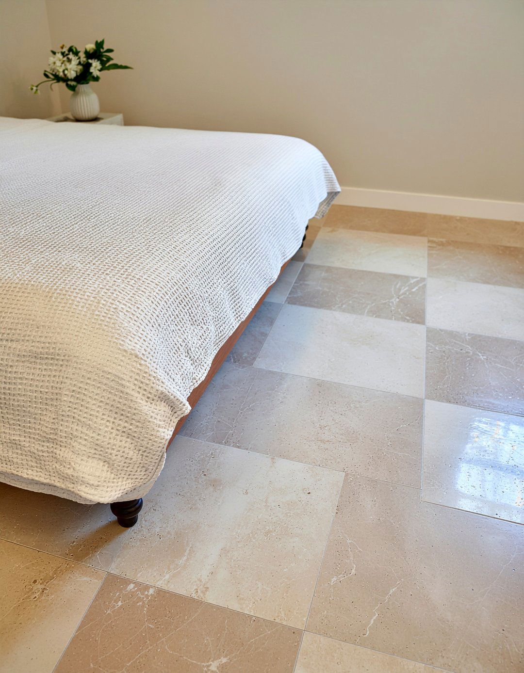 Checkerboard Floor Tile - 30 bedroom tile designs