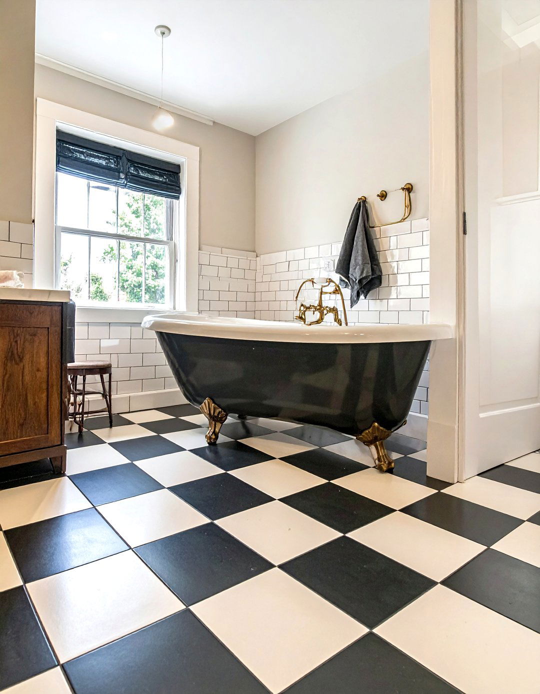 Checkered bathroom floor - 30 favorite bathroom ideas