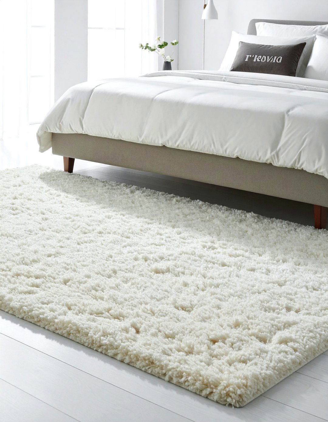Chenille area rug - 30 soft texture bedroom ideas