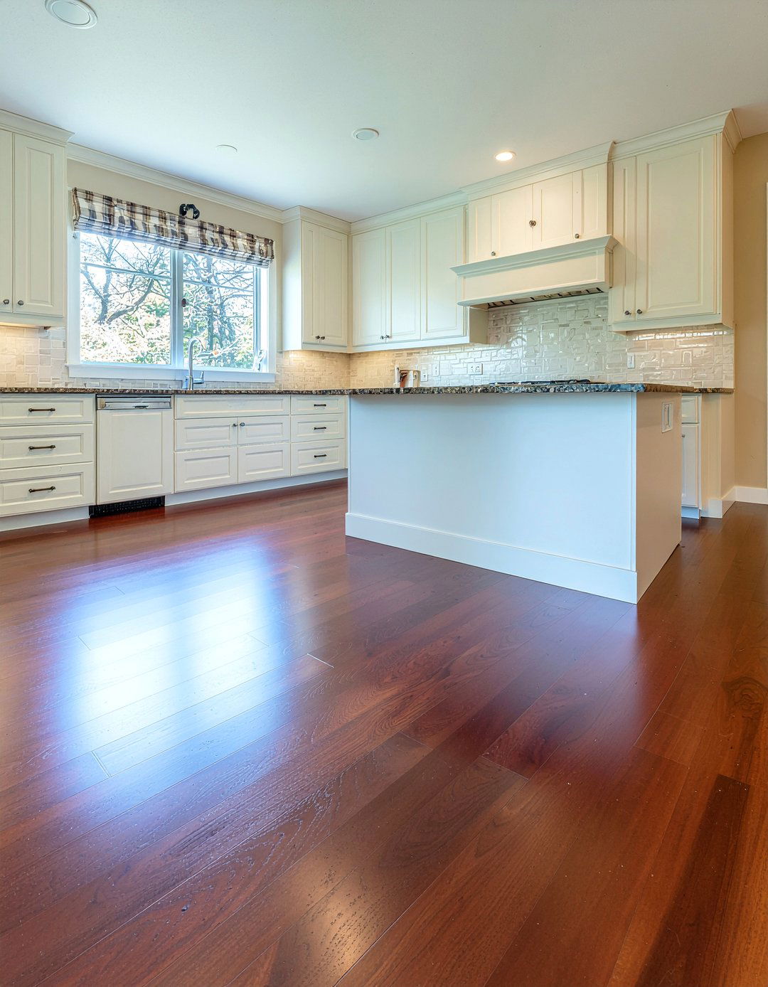 Cherry Wood Kitchen Flooring - 30 hardwood floor kitchen ideas