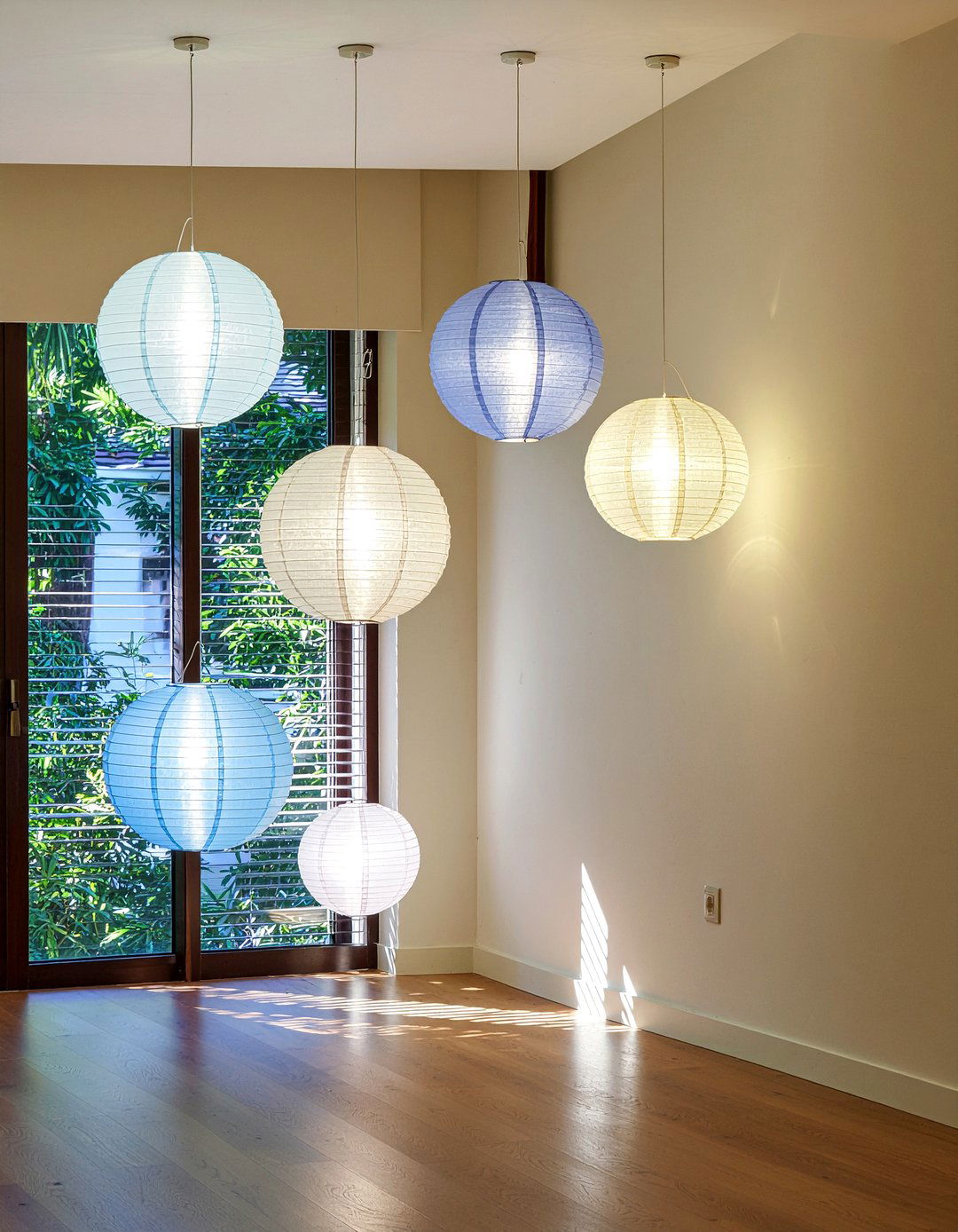 Chinese lantern lighting - 30 Chinese living room ideas