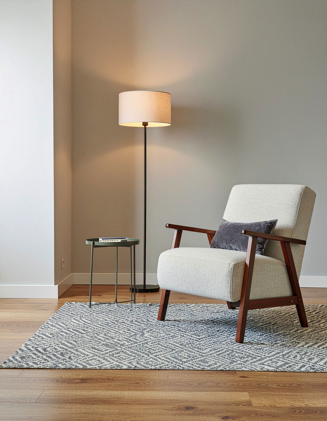 Chocolate Brown Floor Lamp - 30 chocolate living room ideas