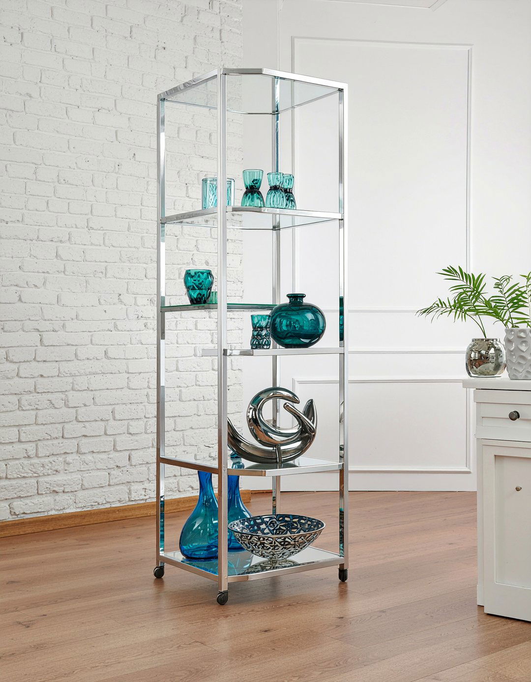 Chrome etagere - 30 living room chrome furniture ideas