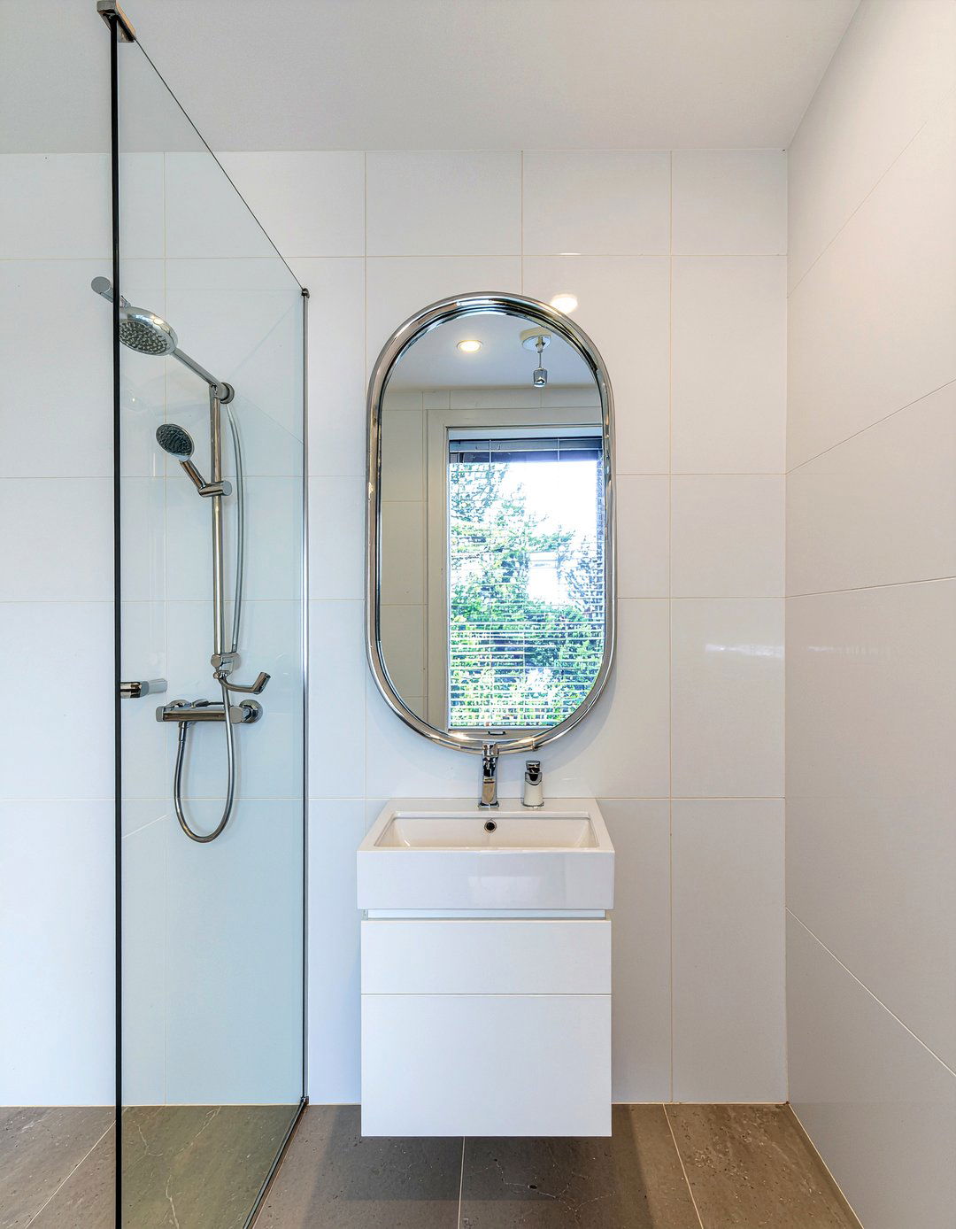 Chrome framed bathroom mirror - 30 framed bathroom mirror ideas