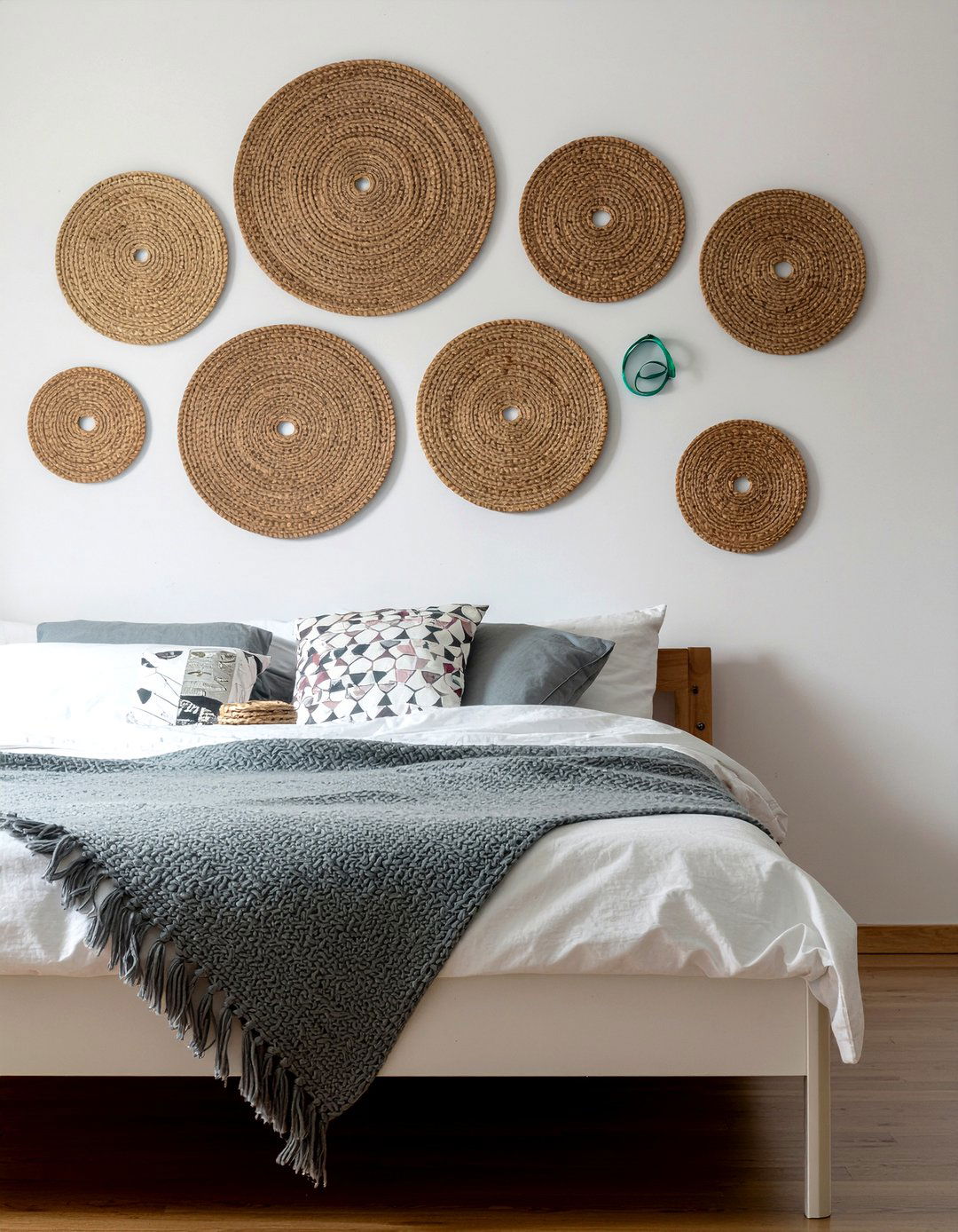 Circle cork boards - 30 bedroom cork boards