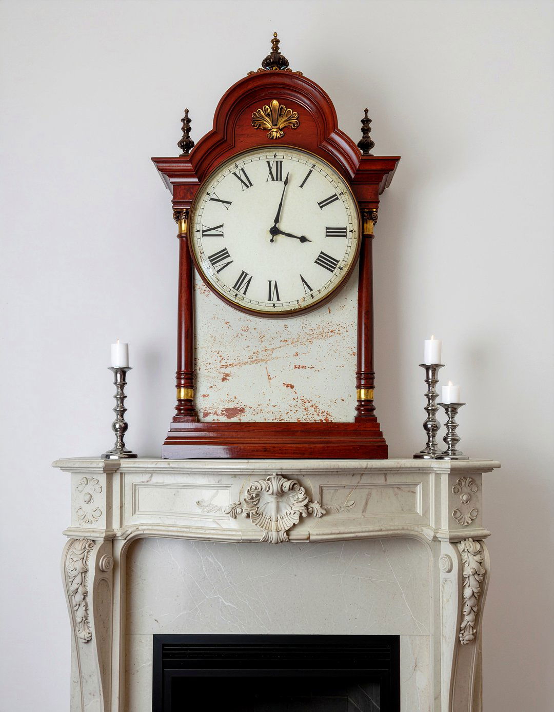 Classic Roman Numeral Clock - 30 living room vintage clocks