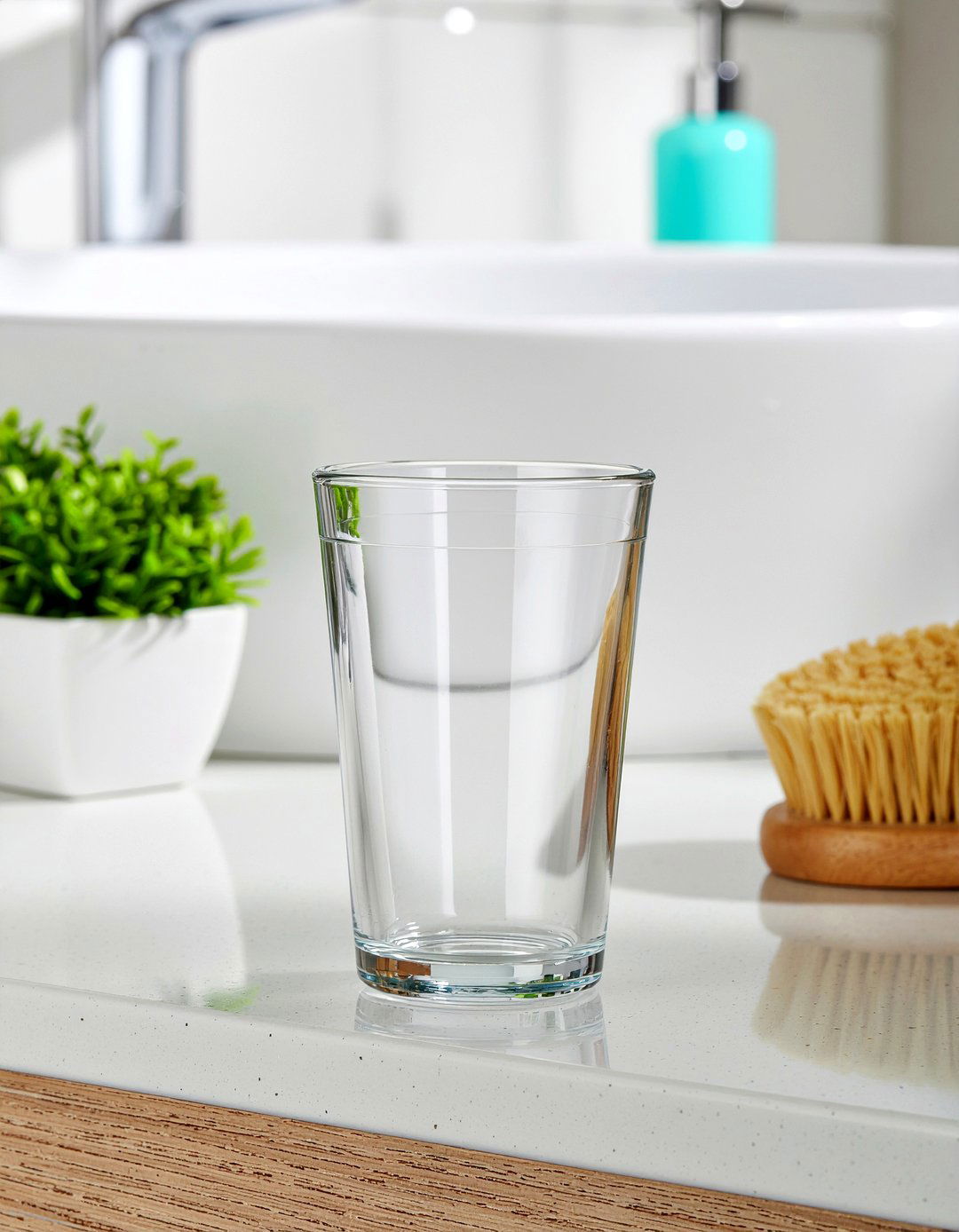 Clear Acrylic Bathroom Tumbler - 30 bathroom tumbler ideas