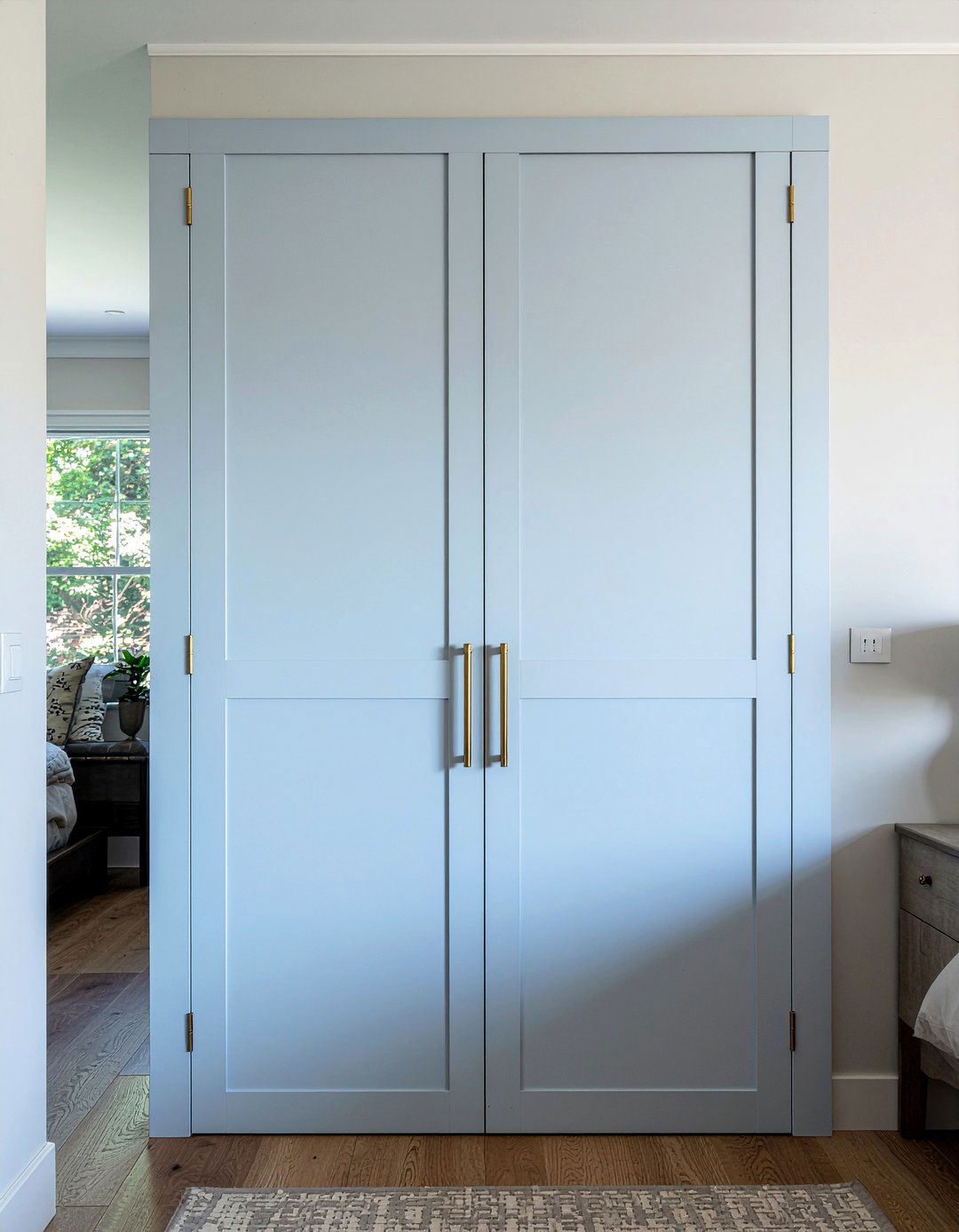 Closet Door Paint - 30 one day bedroom ideas