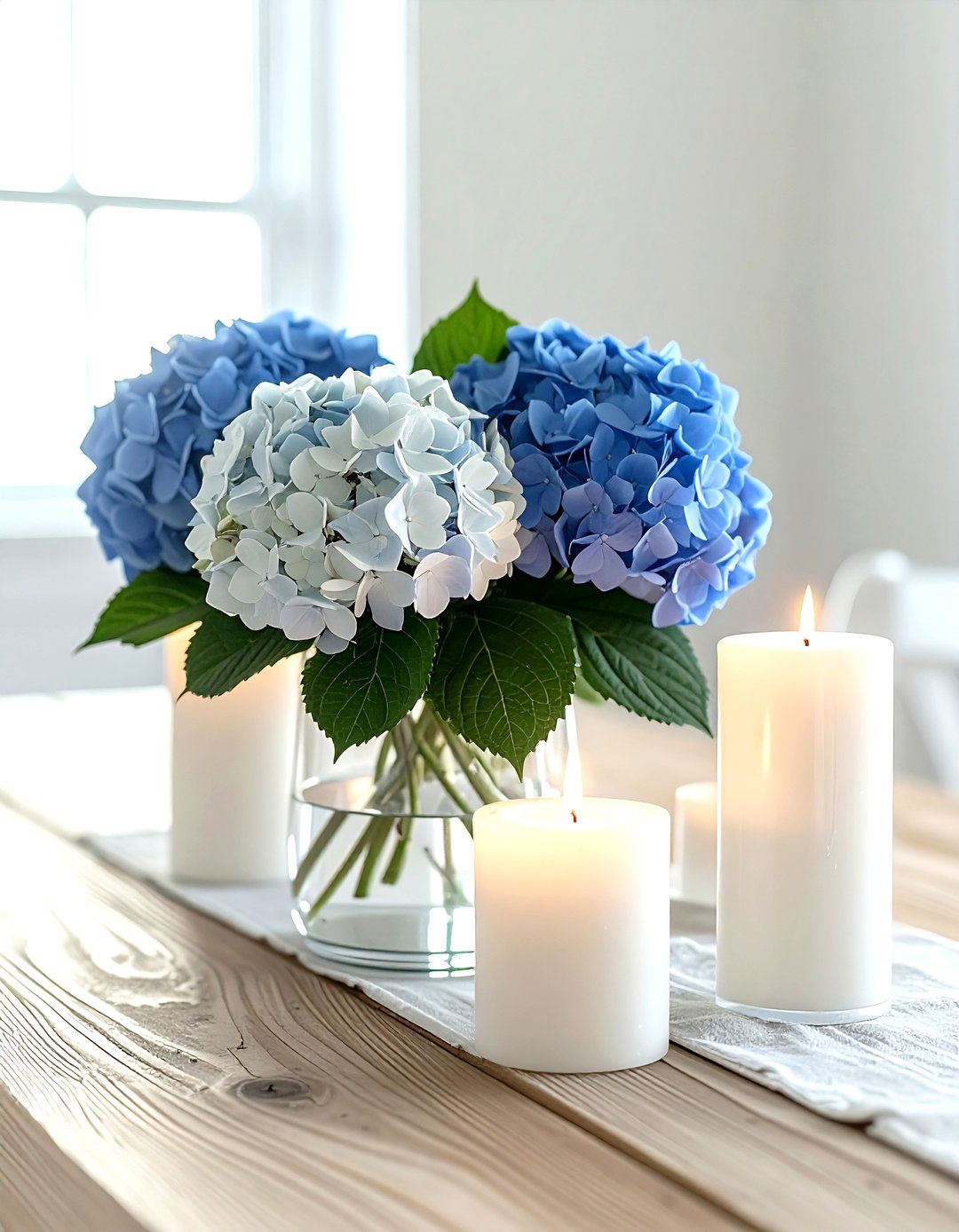 Coastal Centerpiece - 30 Nantucket dining room ideas