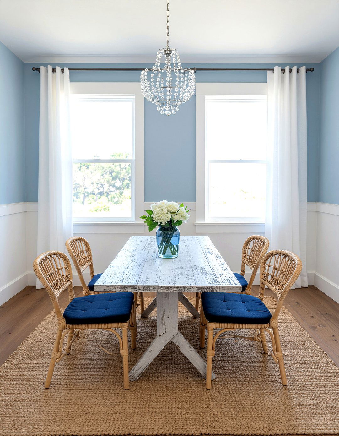 Coastal Dining Room - 30 inspiring dining room ideas