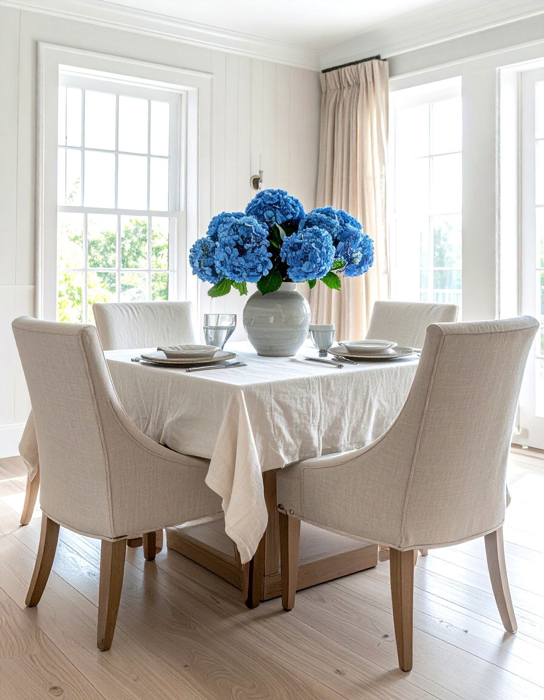 30 Beautiful Seaside Dining Room Ideas for Coastal Living