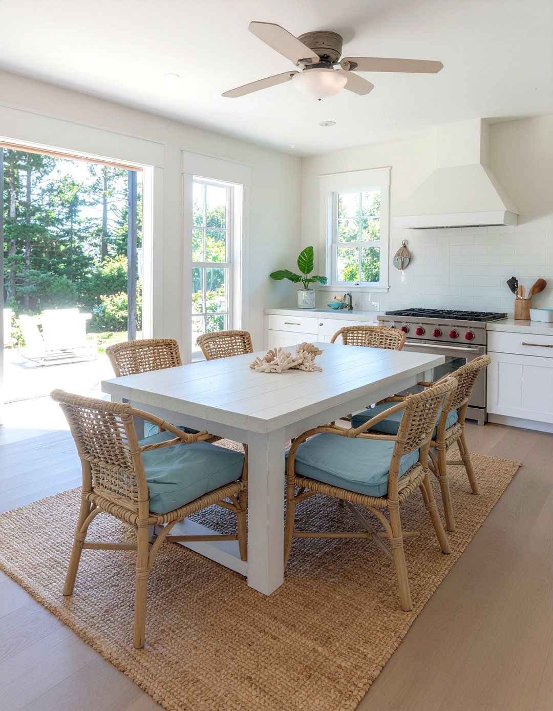 Coastal Kitchen Nook - 30 breakfast nook kitchen ideas