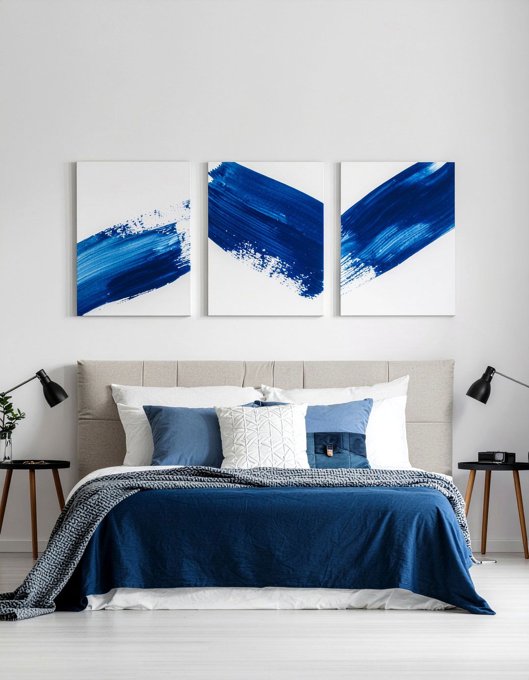 Cobalt blue wall art - 30 cobalt bedroom ideas