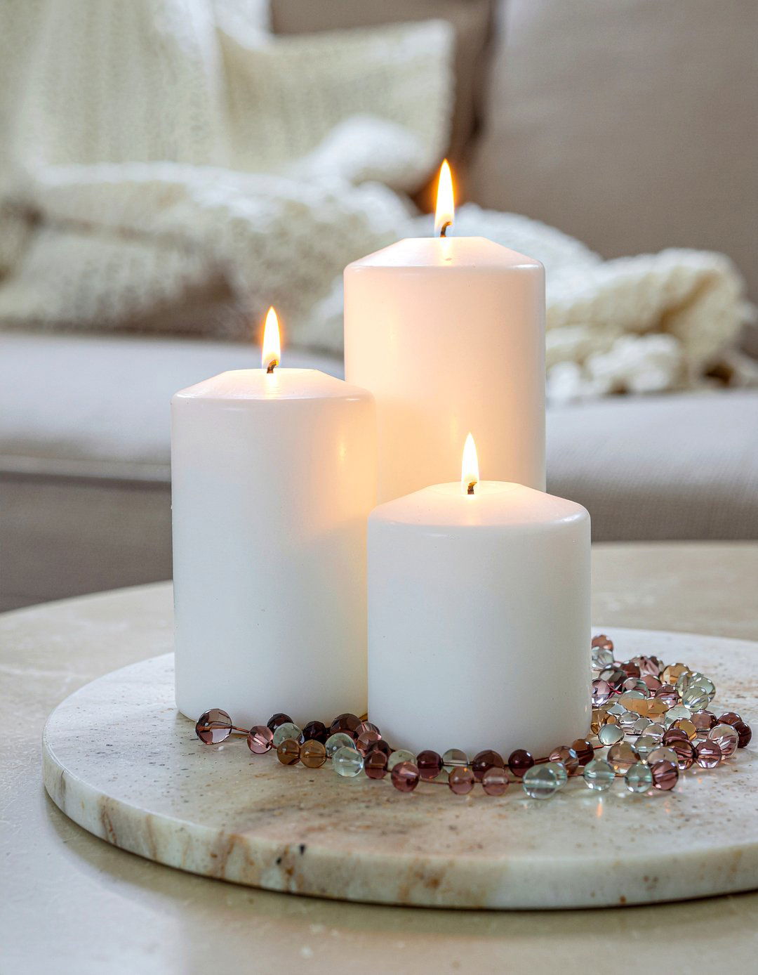 Coffee table candle arrangement - 30 living room coffee table styling